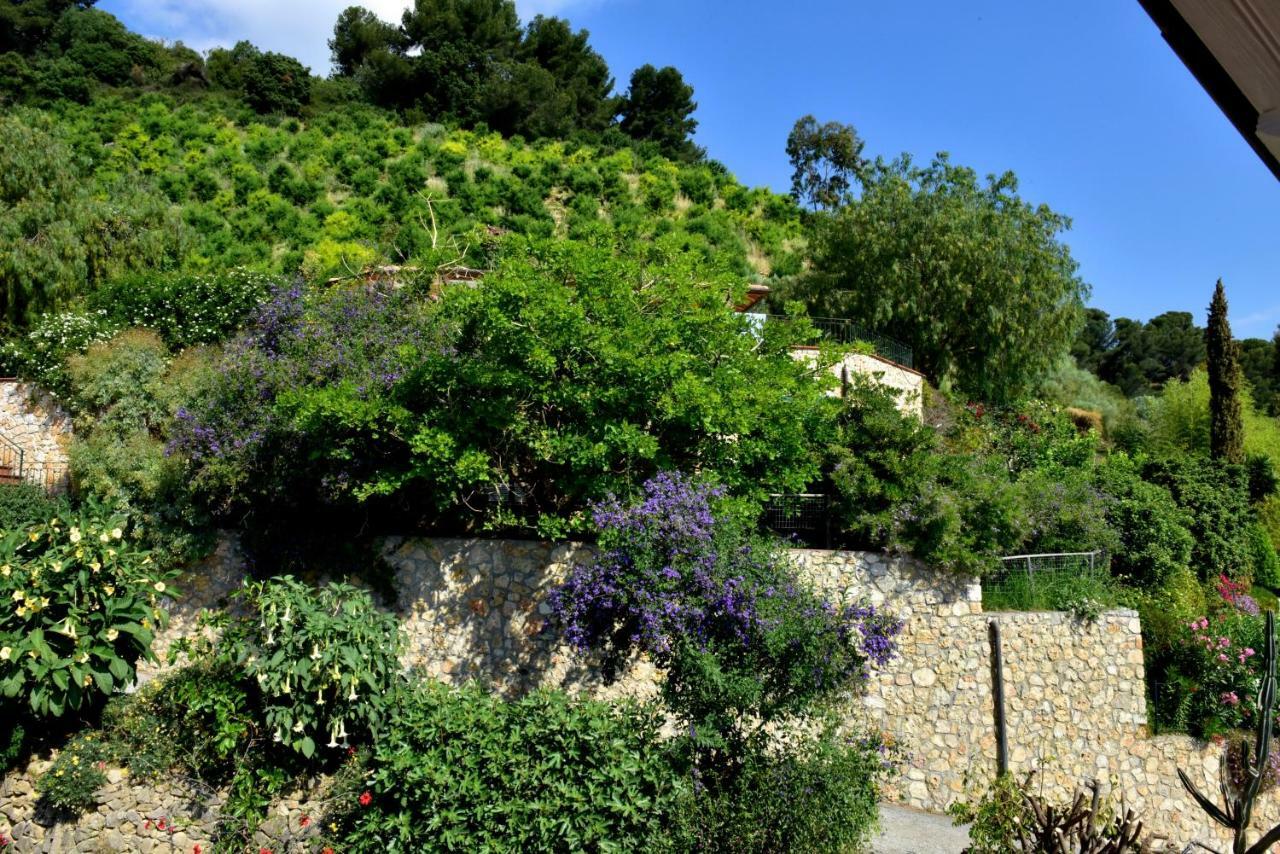 Agriturismo Un Mare Di Fiori Βίλα Βεντιμίλια Εξωτερικό φωτογραφία