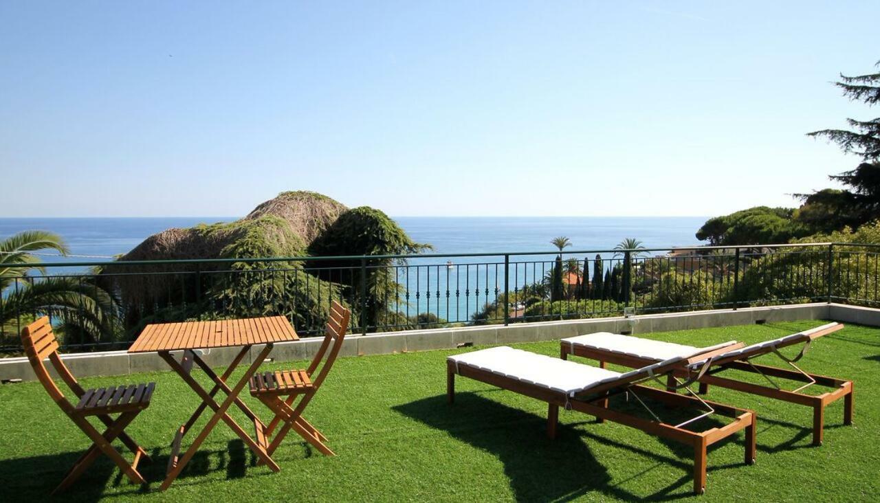 Agriturismo Un Mare Di Fiori Βίλα Βεντιμίλια Εξωτερικό φωτογραφία